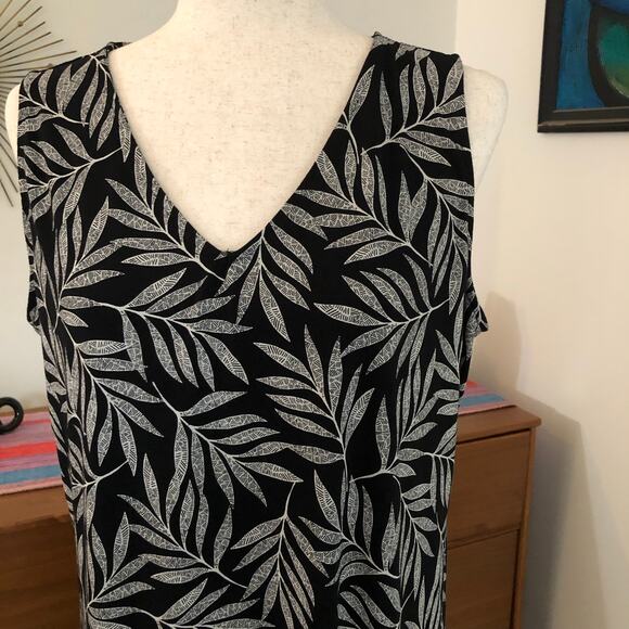 J. Jill Wearever Sleeveless Leaf Print Maxi Dress Large Black White Resort Boho - Picture 3 of 9